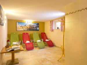 Część wypoczynkowa w obiekcie Chalet Gnadenalm by Interhome