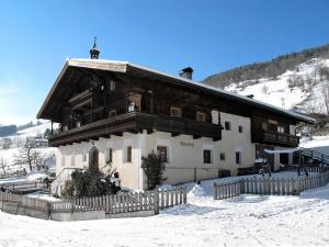 Nespecifikovaný výhled na hory nebo výhled na hory při pohledu z apartmánu