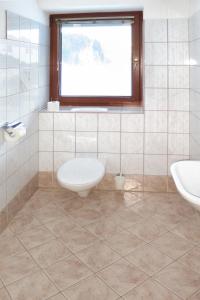 Kúpeľňa v ubytovaní Apartment Sonne-3 by Interhome