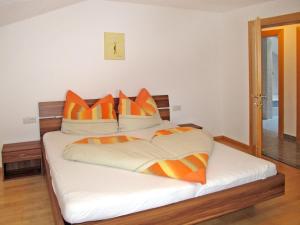 Postel nebo postele na pokoji v ubytování Apartment Unterkreuter by Interhome