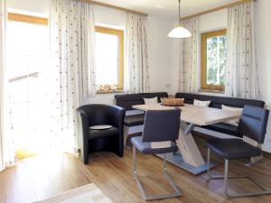 Gallery image of Apartment Lisi - SUZ372 by Interhome in Stummerberg