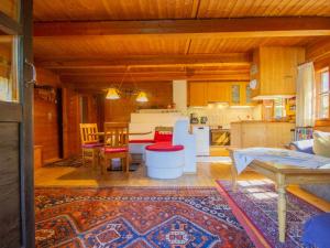 Afbeelding uit fotogalerij van Chalet Waldner by Interhome in Thannrain