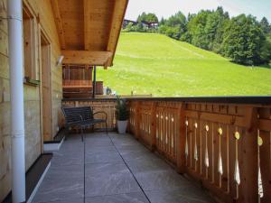 Balkon lub taras w obiekcie Apartment Jochblick by Interhome