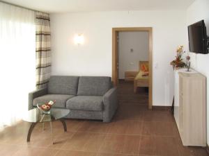 A seating area at Apartment Leonie by Interhome