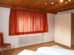 Postel nebo postele na pokoji v ubytování Apartment Pelinka-2 by Interhome