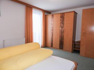 Postel nebo postele na pokoji v ubytování Apartment Bergfeld-2 by Interhome