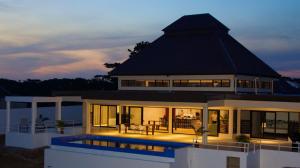 Bazén v ubytování Sapphire Bay Fiji nebo v jeho okolí