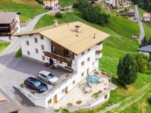 Budynek, w którym mieści się apartament