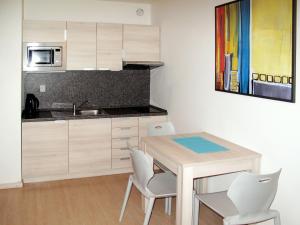 Kuchyň nebo kuchyňský kout v ubytování Studio Harrachov - HRA140 by Interhome