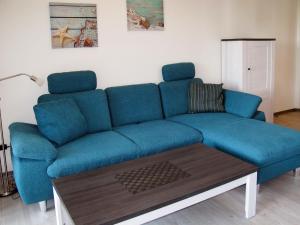 Seating area sa Apartment Cuxland Ferienpark-2 by Interhome