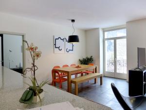 TV a/nebo společenská místnost v ubytování Apartment Modern by Interhome