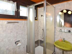 Ένα μπάνιο στο Holiday Home Jägerwiesen - WAH104 by Interhome +11 φωτογραφίες
