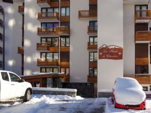 Apartment Hauts De Chaviere A13 by Interhome v zimě