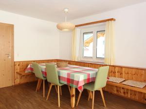 Część wypoczynkowa w obiekcie Apartment Gerda-2 by Interhome