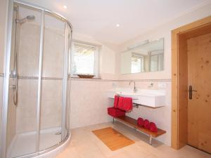 Koupelna v ubytování Apartment Fabian by Interhome