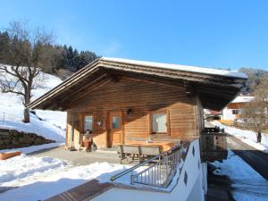 Chalet Katharina by Interhome v zimě