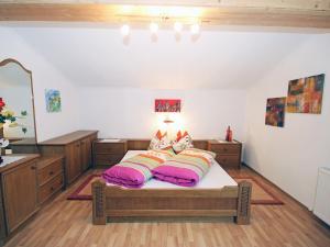 Posteľ alebo postele v izbe v ubytovaní Apartment Hundsbichler-1 by Interhome