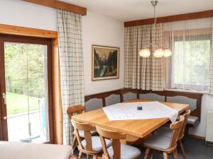 Fotografia z galérie ubytovania Holiday Home Diana by Interhome v destinácii Weißenbach