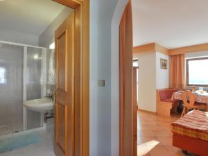 Gallery image of Apartment Lazzer-1 by Interhome in Campitello