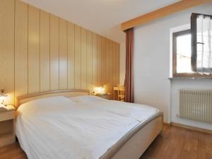 Postel nebo postele na pokoji v ubytování Apartment Lazzer-2 by Interhome + 17 fotografií
