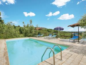 The swimming pool at or close to Holiday Home Agrumi by Interhome