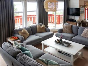 Posezení v ubytování Holiday Home Elistova by Interhome