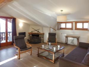 Χώρος καθιστικού στο Apartment La Haute Cîme 16 by Interhome