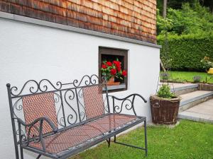 A garden outside Holiday Home Josefine by Interhome