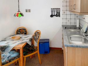 Η κουζίνα ή μικρή κουζίνα στο Apartment Dehne-1 by Interhome