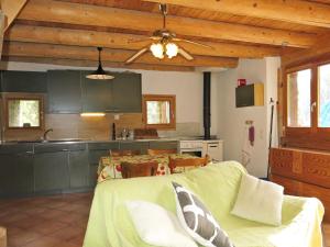 Kuchyň nebo kuchyňský kout v ubytování Holiday Home Rustico Diego by Interhome