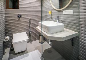 Koupelna v ubytování Bloom Hotel - Juhu