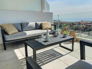 Balkón alebo terasa v ubytovaní Via Celere 2330 Sea View Apartment