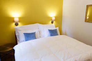 Posteľ alebo postele v izbe v ubytovaní Parkhotel Vrbno