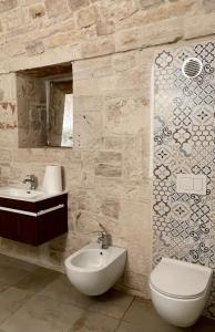 A bathroom at Antico Corso 74