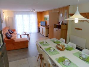 Kuchyň nebo kuchyňský kout v ubytování Apartment Ramabrice by Interhome