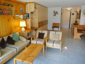 Posezení v ubytování Apartment Apt B 014 by Interhome