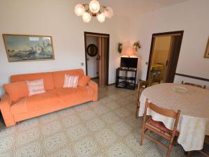 A seating area at Holiday Home Villa Laura-5 by Interhome Még 16 kép