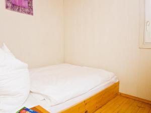 
Ein Bett oder Betten in einem Zimmer der Unterkunft Holiday Home Geesthof
