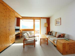 Χώρος καθιστικού στο Apartment Guardaval - Utoring-11 by Interhome