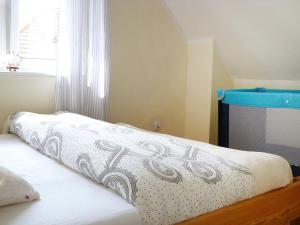 Postel nebo postele na pokoji v ubytování Holiday Home Domek Joanna-1 by Interhome