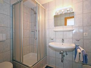 Vannituba majutusasutuses Apartment Kircher-1 by Interhome