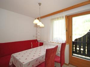 Voodi või voodid majutusasutuse Apartment Kircher-1 by Interhome toas