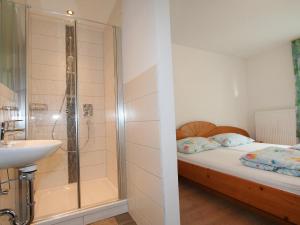 Koupelna v ubytování Apartment Alpenrose-1 by Interhome