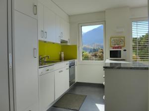 Apartment Panorama by Interhomeにあるキッチンまたは簡易キッチン
