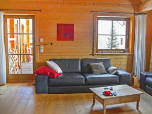Apartment Alpina by Interhome tesisinde bir oturma alanı