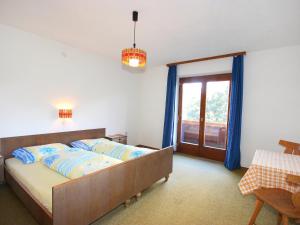 Postel nebo postele na pokoji v ubytování Apartment Dornauer-1 by Interhome