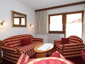 Posezení v ubytování Apartment App- 102 by Interhome + 28 fotografií