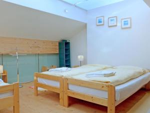 Krevet ili kreveti u jedinici u objektu Apartment Schweizerheim Apt-5 by Interhome