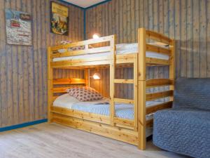 Postel nebo postele na pokoji v ubytování Apartment Le Grand Tichot A et B - Val Claret-5 by Interhome