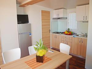 Fotografie z fotogalerie ubytování Holiday Home Camping Park Umag-7 by Interhome v destinaci Karigador